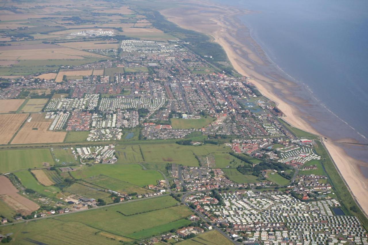 6 Berth Caravan For Hire By The Beach In Heacham, Norfolk Ref 21038C Eksteriør bilde
