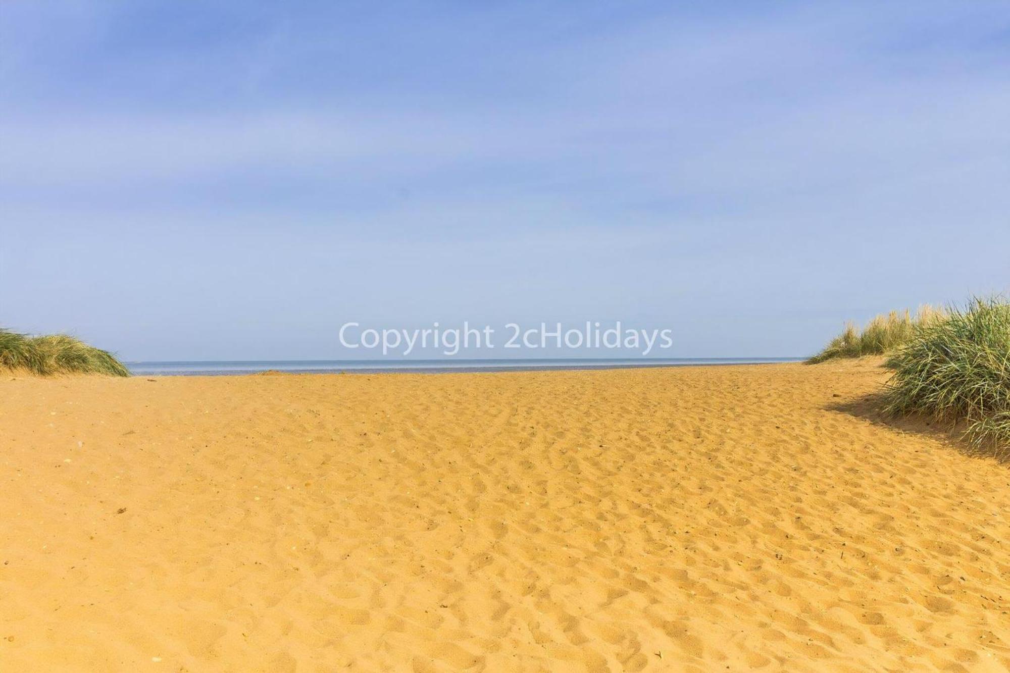 6 Berth Caravan For Hire By The Beach In Heacham, Norfolk Ref 21038C Eksteriør bilde